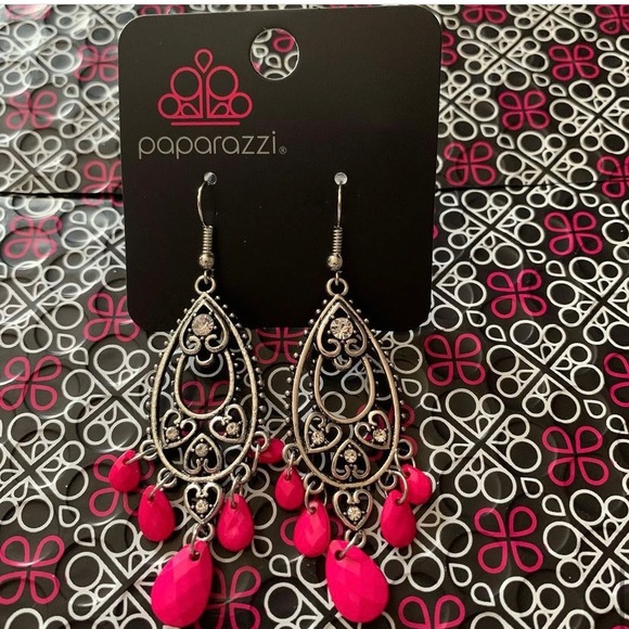 Earrings - Picture 1 of 1